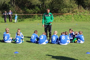 华体会在线下载-骑士教练吹嘘球队战术纪律良好，骑士队的教练